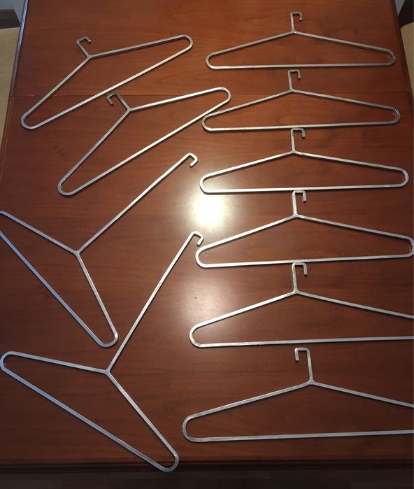 Wieszaki metalowe oryginalne ładne