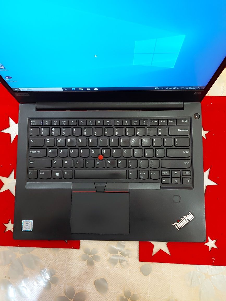 Ноутбук Lenovo E490, i5-8 gen, RAM 8Gb, SSD 200Gb, Win 10