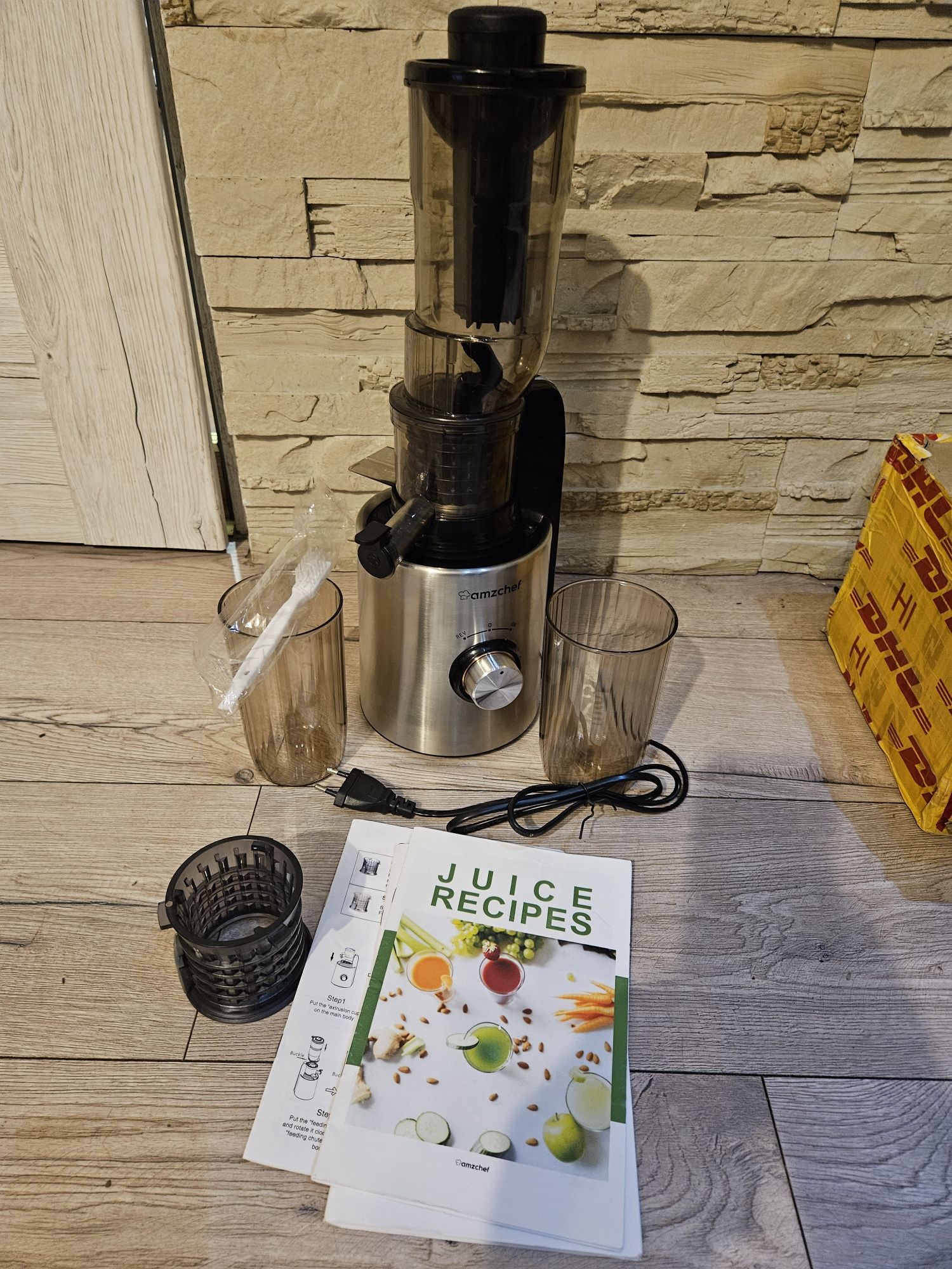 AMZCHEF Sokowirówka Slow Juicer 250 W