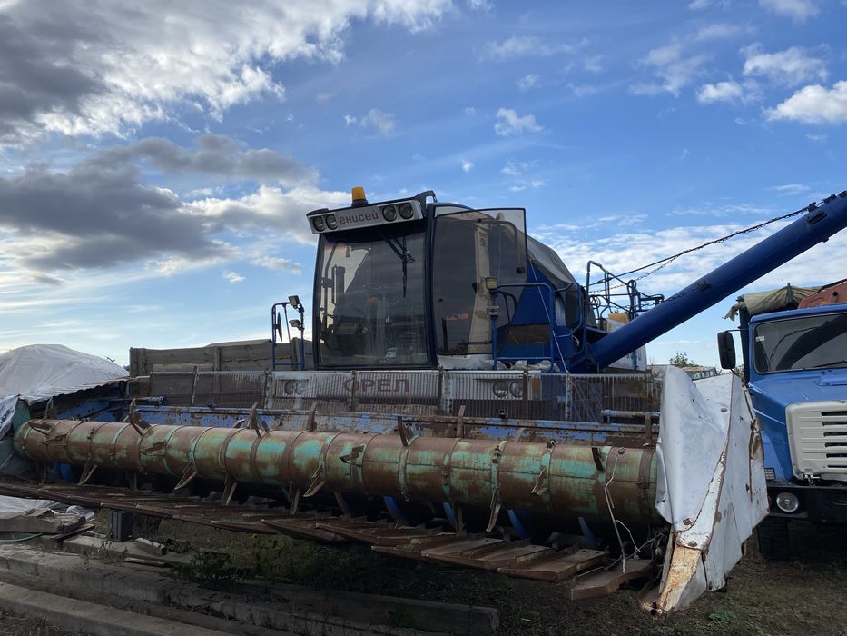 Комбайн Єнісей 950