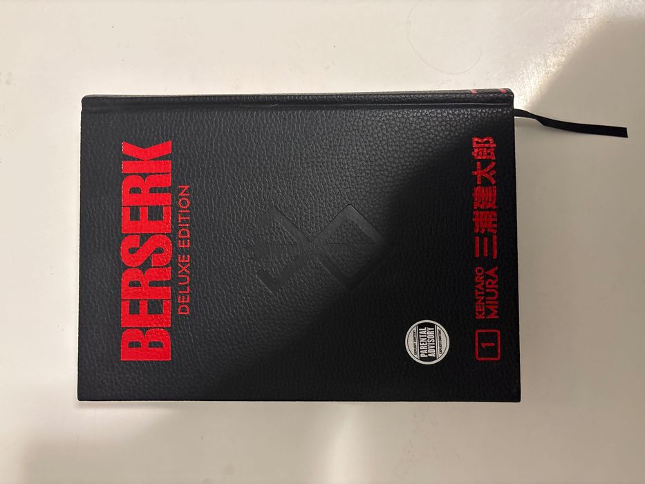 Berserk Deluxe Volume 1