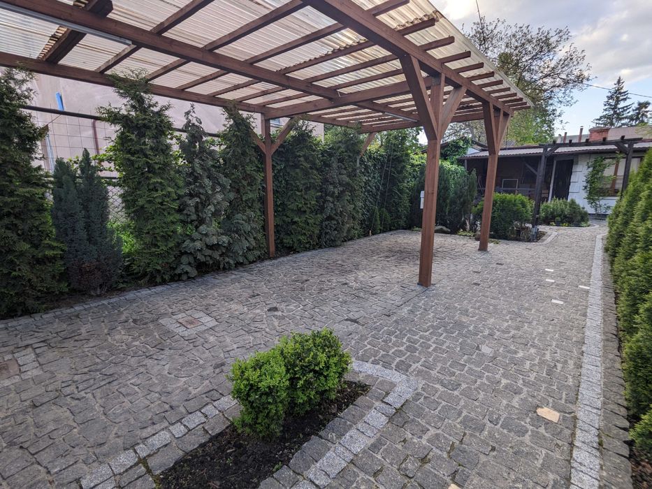 Особняк р-н вул. Короля Данила