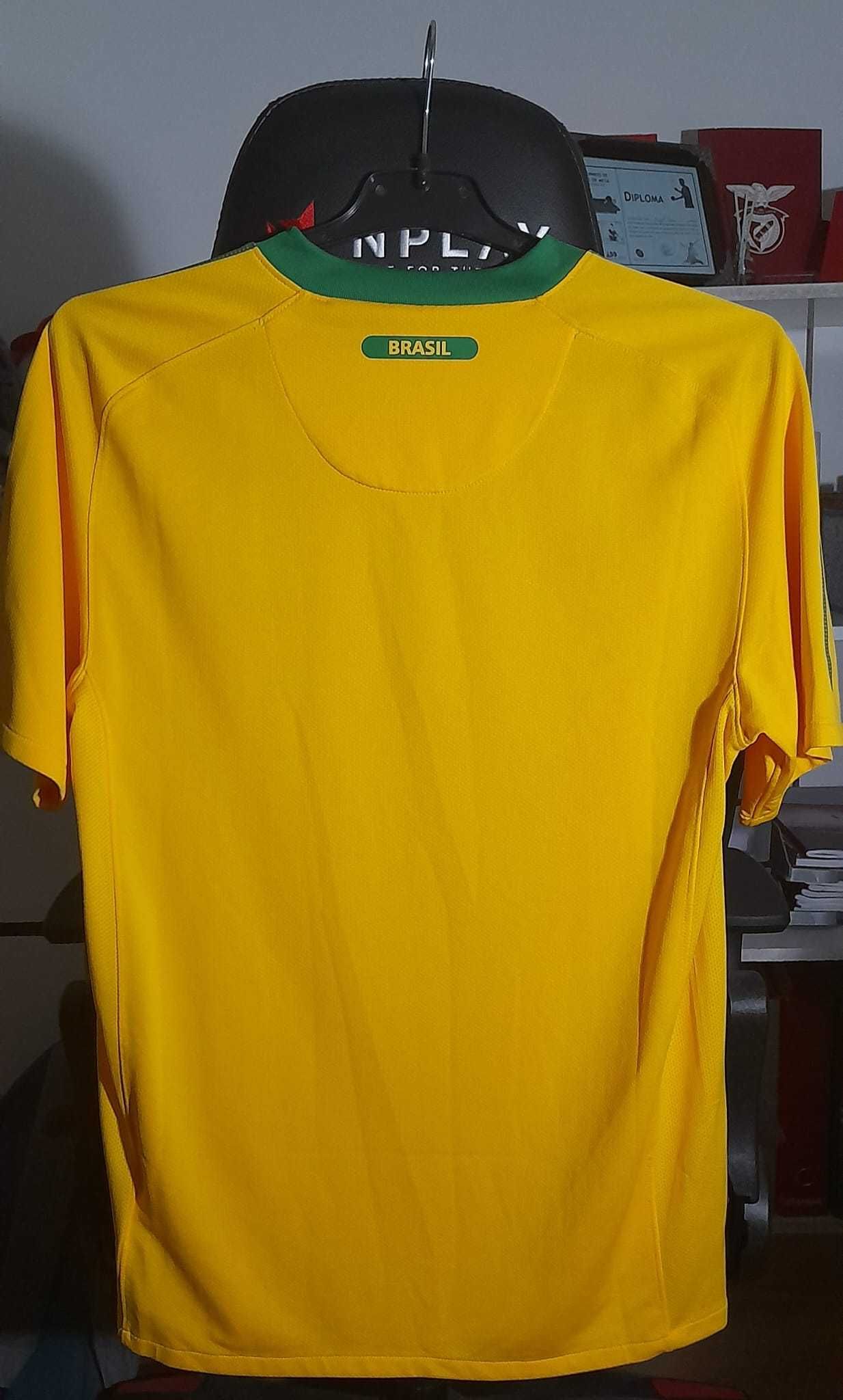 Camisola oficial da seleção brasileira 2010