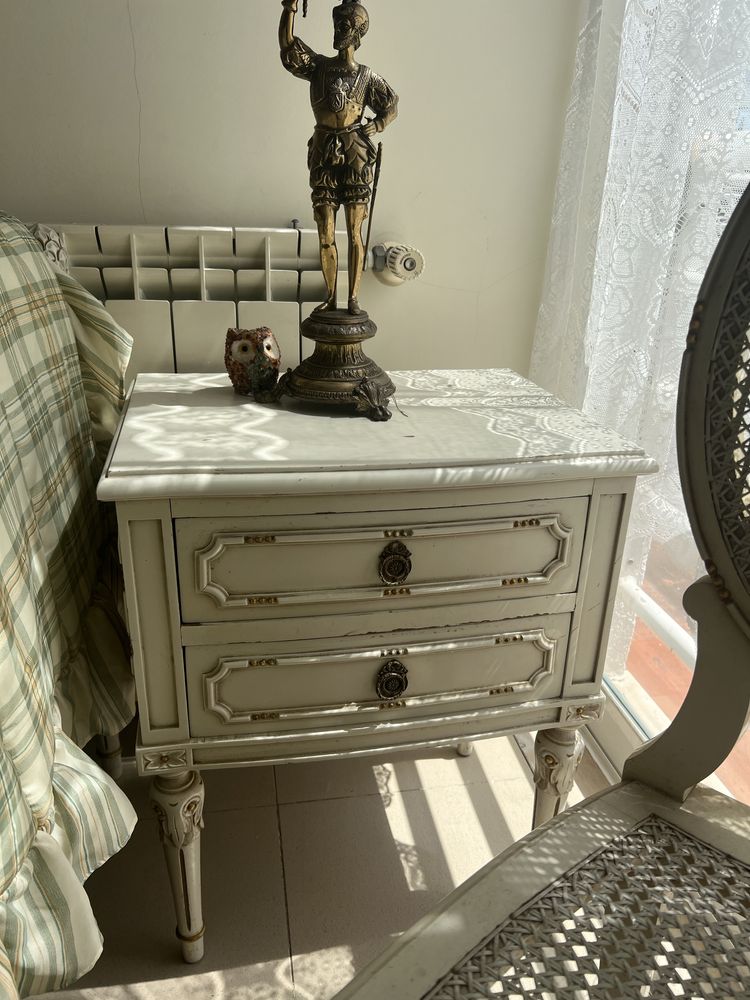 Mobilia quarto estilo luis XVI