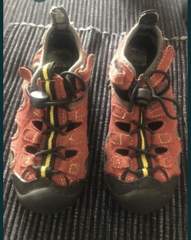 Buty skórzane przewiewne Reserved 26