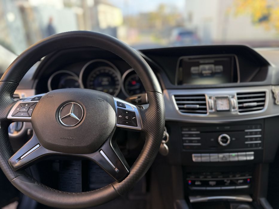 Mercedes Benz E Class W212