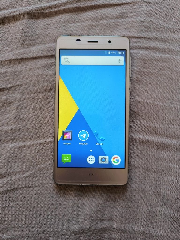 Смартфон A504 Trace Dual Sim