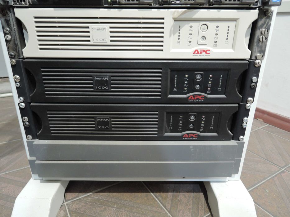 ДБЖ APC Smart-UPS, 1400 ВА