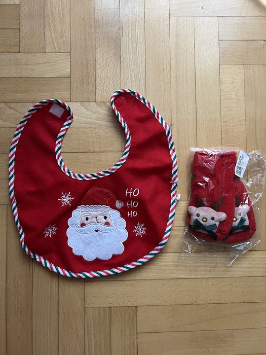 Sliniaczek i skarpetki świąteczne dla niemowlaka