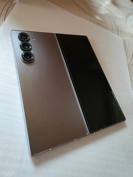 Samsung Z Fold 6  12/512