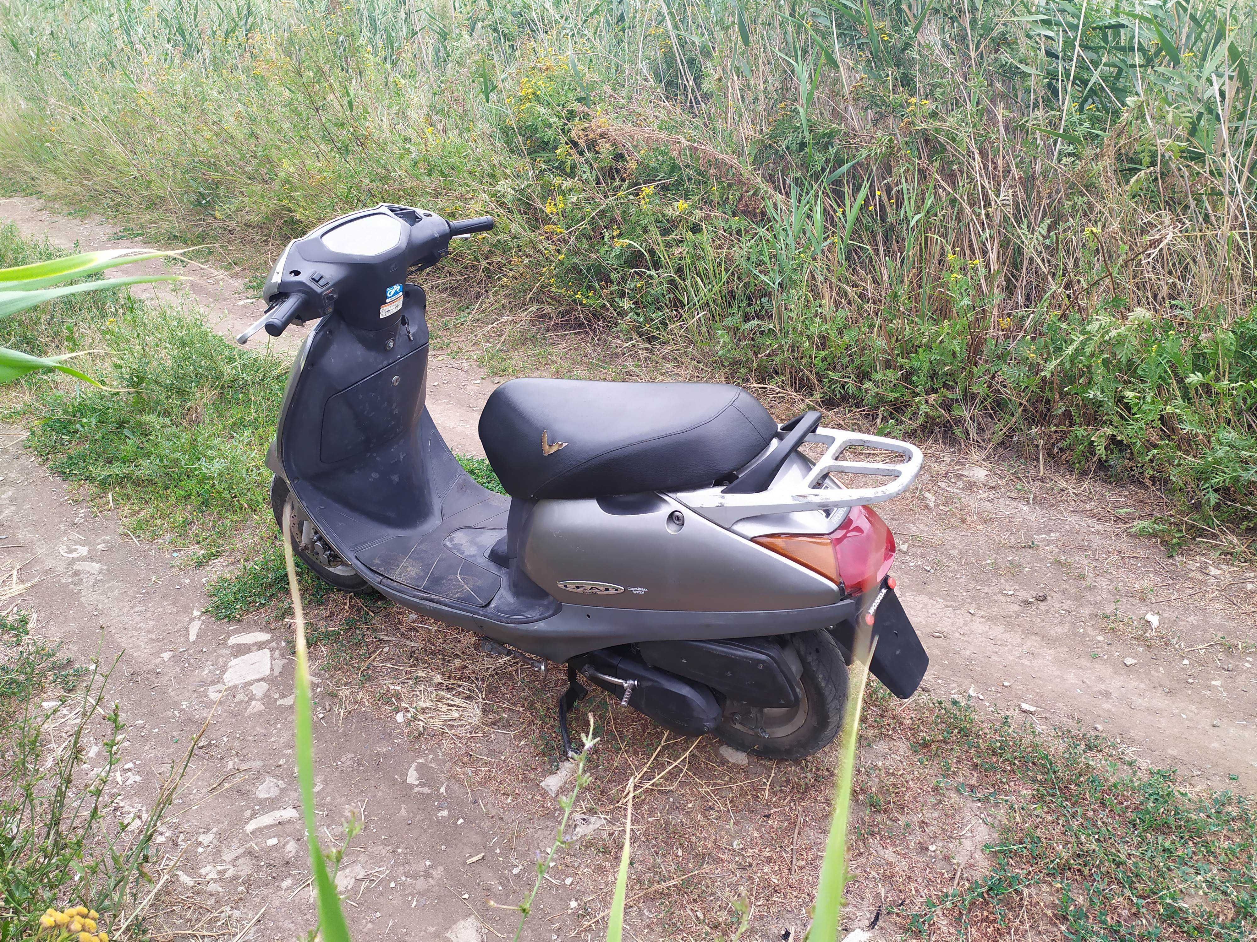 Продам скутер Хонда Леад 48