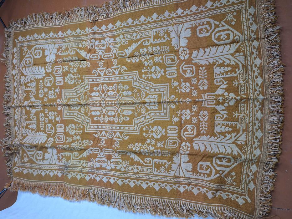 stary wełniany kilim narzuta