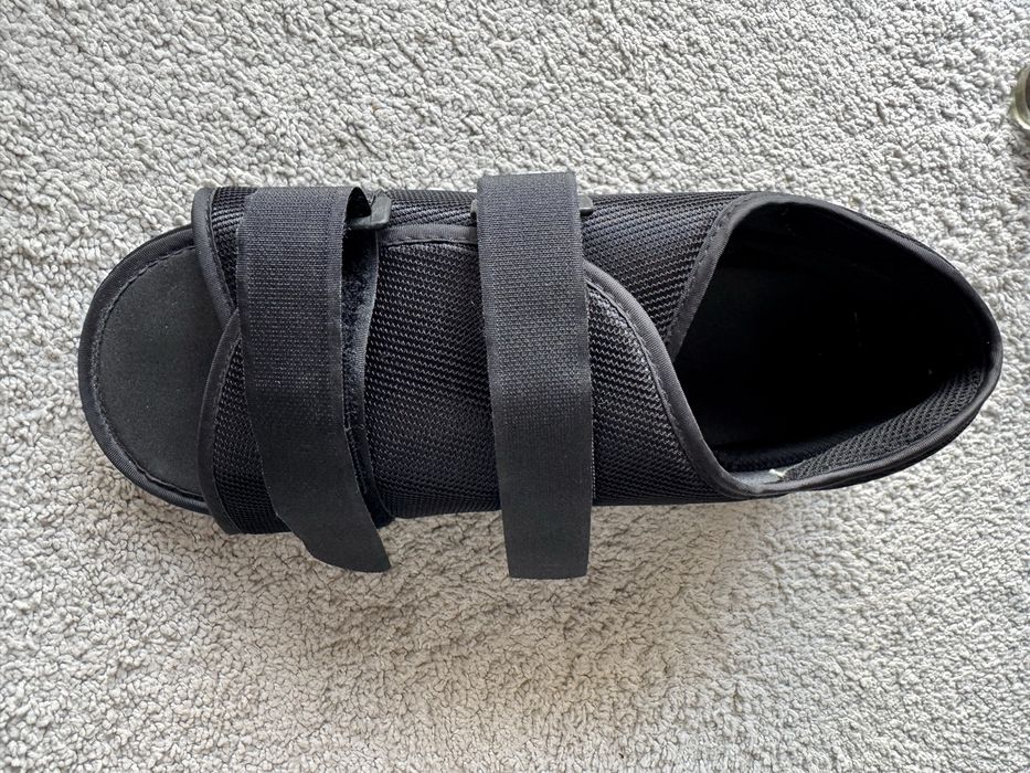 Sapato pós- cirúrgico