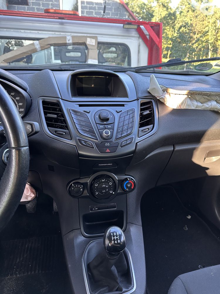 Radia moduły mikrofony wyświetlacze Fiesta mk7 przedlift polift