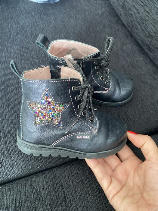 Bota de menina preta