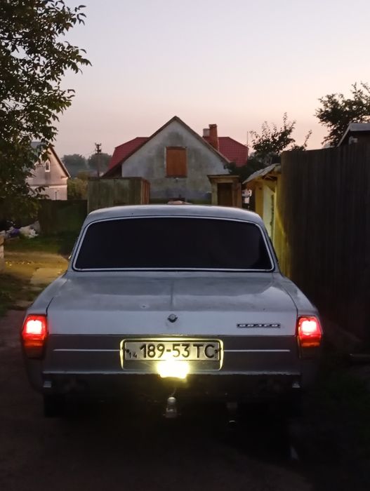 Волга в хорошому стані 2410