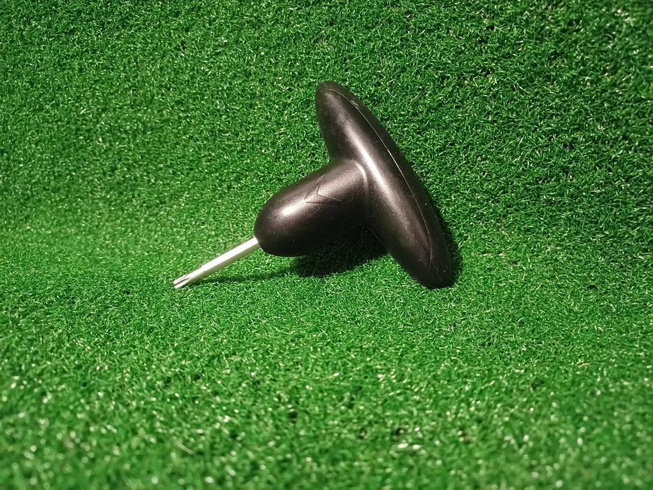 Driver Callaway Epic Max, 10,5 graus, com vareta e capa para a cabeça.