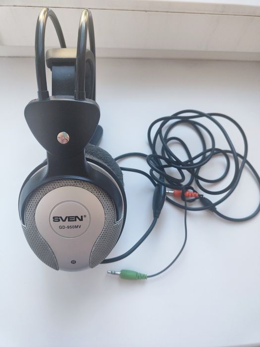 Навушники Sven вживане