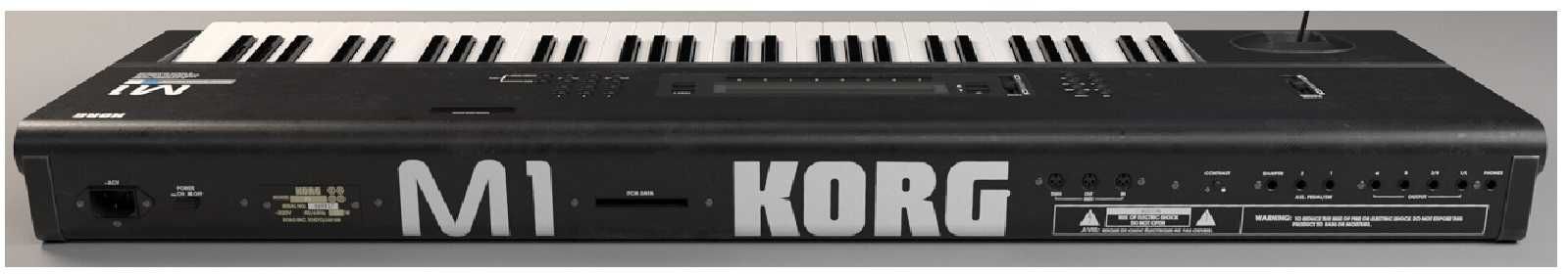 KORG M1  syntezator lat 80-siątych + stat.+ case alu BRAT NOWSZEGO T-3