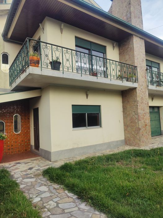 Alugo andar moradia independente