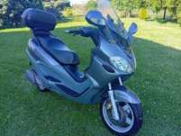 Piaggio X9 125, maxi skuter o mocy 15KM na kategorię B