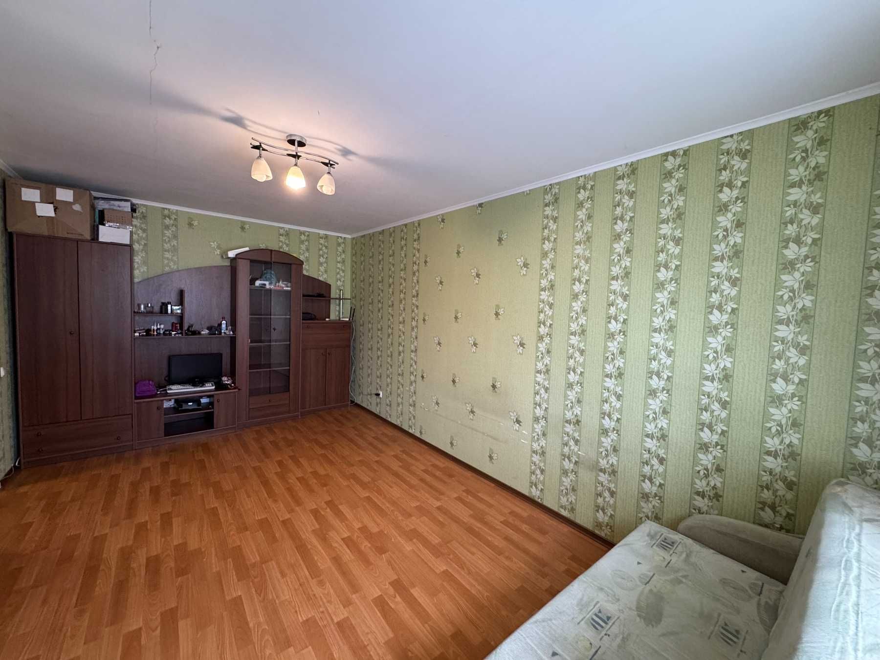 Продаж 1-кімнатної квартири у самому серці мікрорайону Виставка
