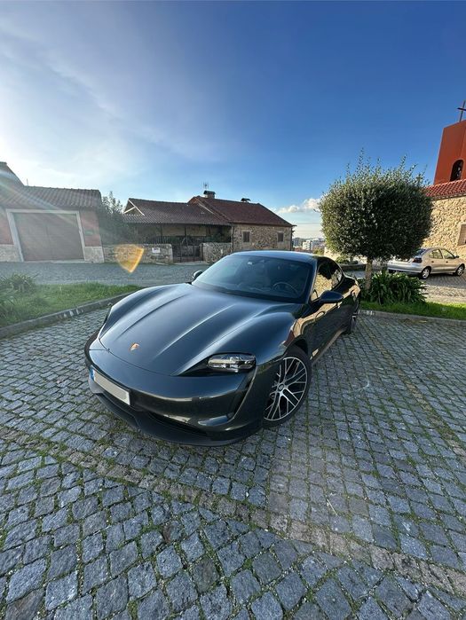 Porsche Taycan Bateria Performance Plus