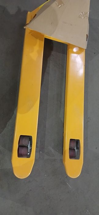 Рокла, гідравлічний візок 2.5т.