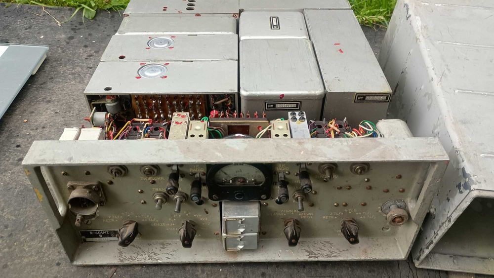 Moduł z Radiolinii Wojskowej R401 , PI401MZ B  z czasów PRL .