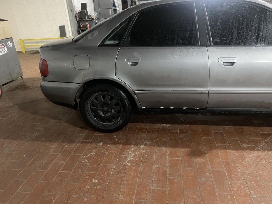 Ауді А4 Б5 1.6 MPI