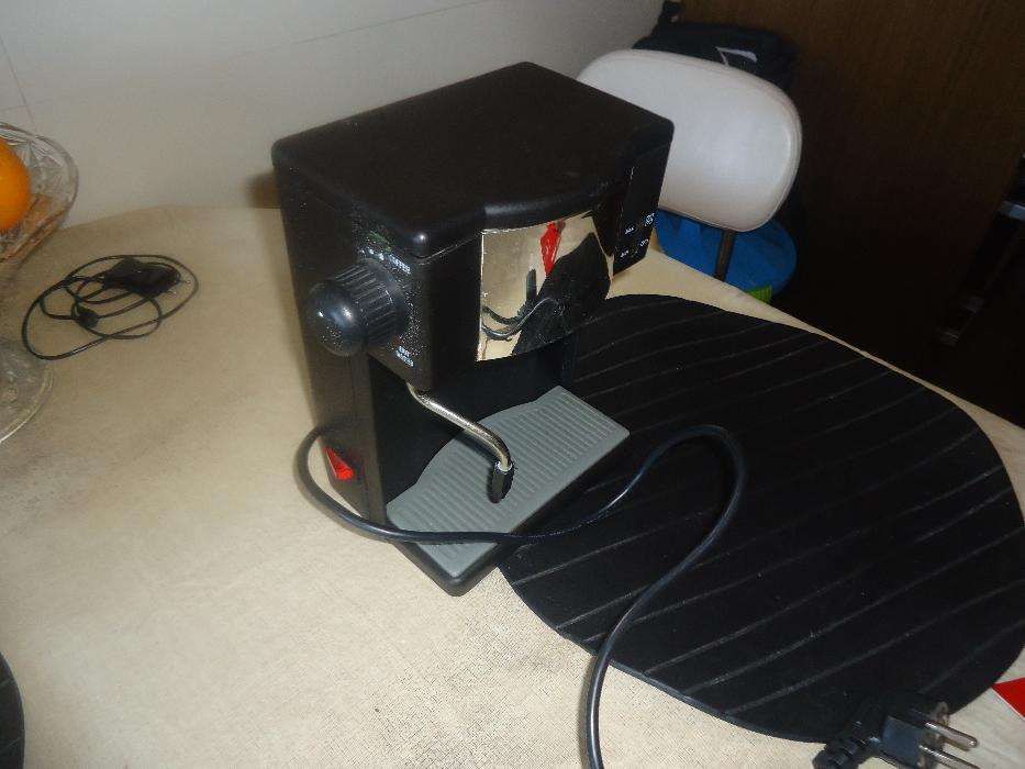 Vende-se máquina de café