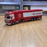 Model 1:50 WSI Scania R5 Topline 6x2 + naczepa