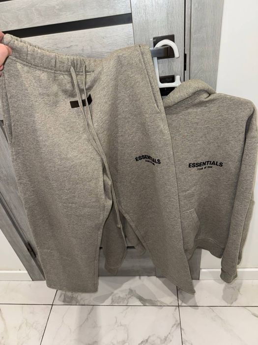 Темно Сірий Костюм essentials