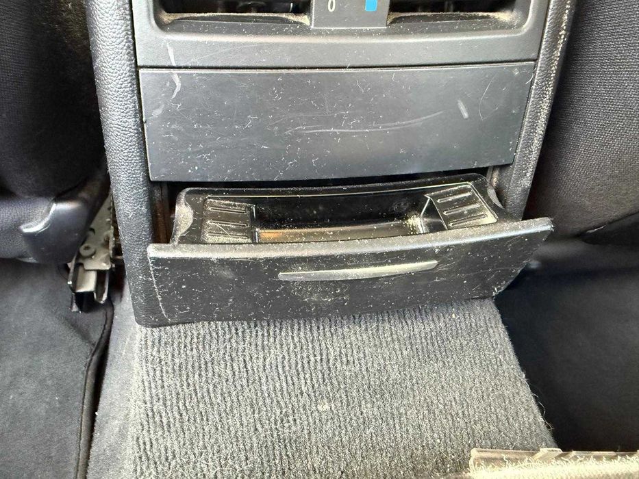 BMW E90 E91 kratka nawiewu tył popielniczka komplet