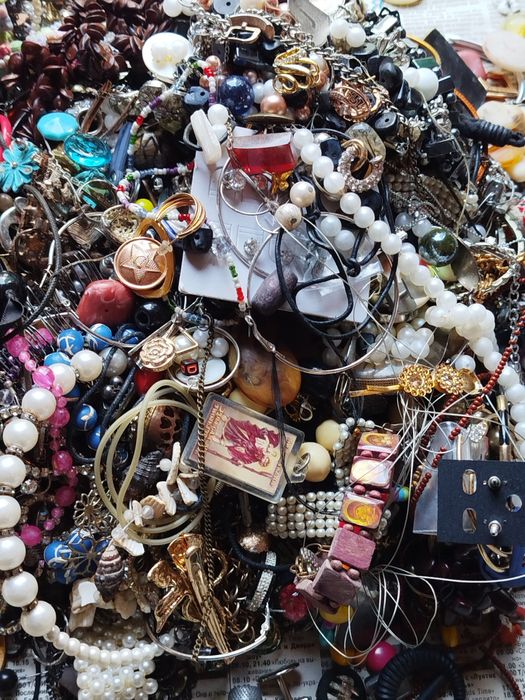 Продам Бижутерия 6 кг