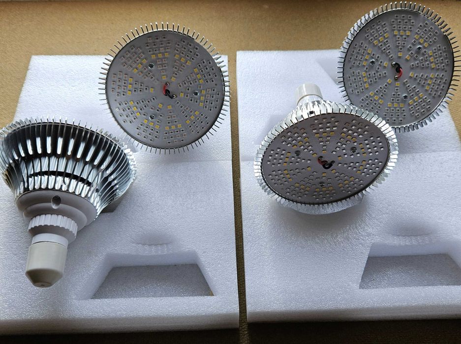 Żarówka LED do uprawy doświetlania roślin pełne spektrum  250w