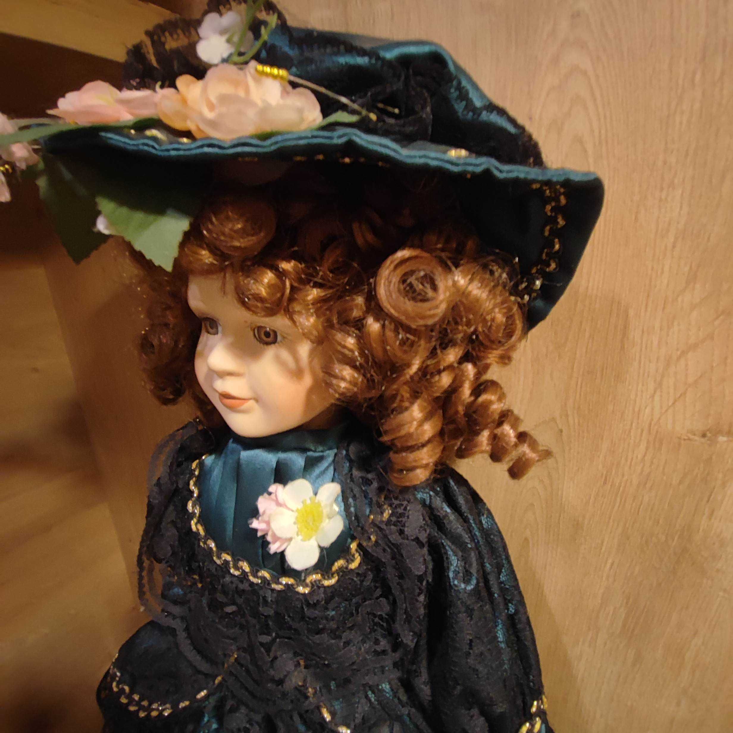 DUŻA RZADKA  Lalka kolekcjonerska  (collectible porcelain doll)
