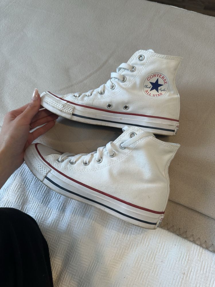 Кеди converse all star , білі , розмір 37,5 (підійде на 38)