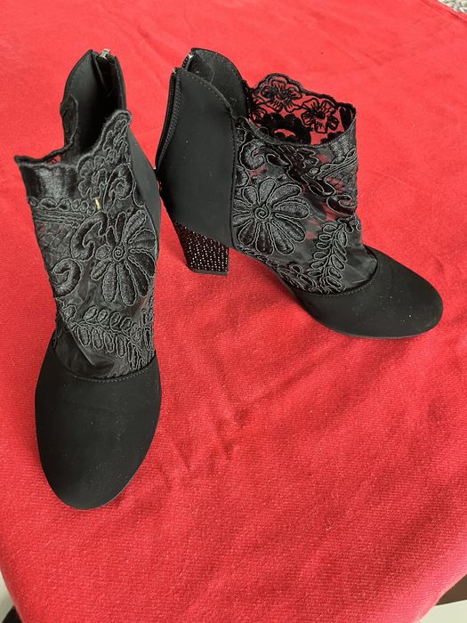 Sapato preto T37