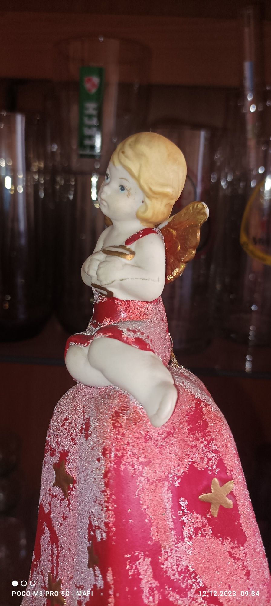 Dzwoneczek porcelanowy z aniołkiem , 15,5 cm