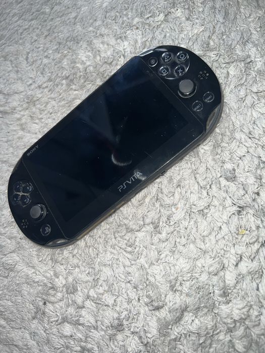 Sony PS Vita + 4 Jogos Originais