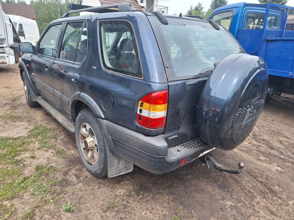 Opel frontera 4x4 z reduktorem 2.3 diesel 2000r 108tys przebiegu.