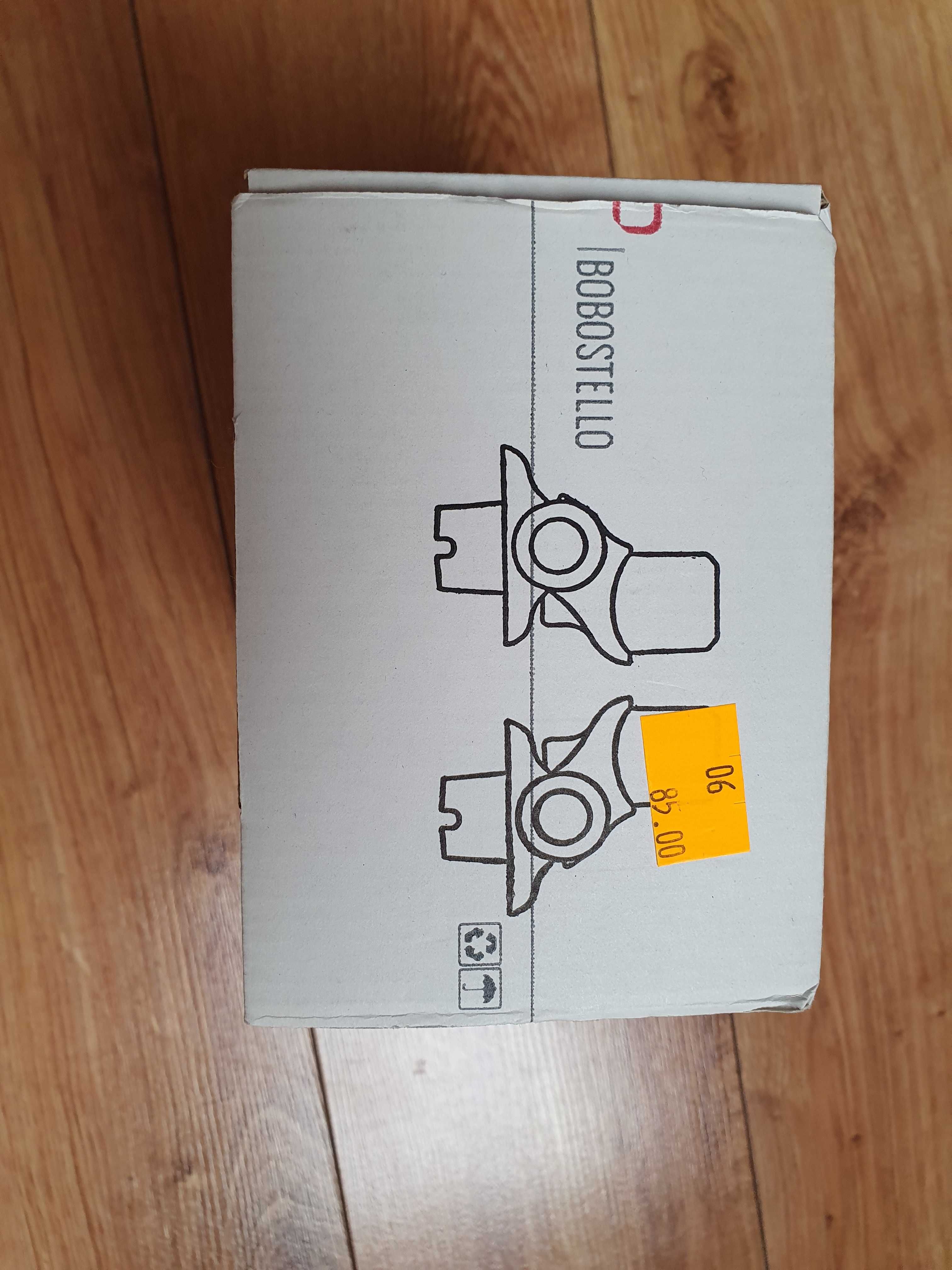 Adaptery Bobostello