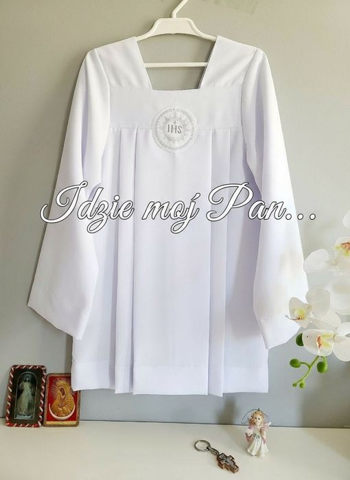 Komża komunijna chłopcu 134-140 idealny stan