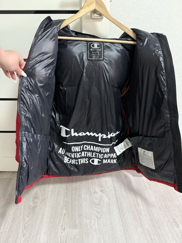 Чоловіча куртка зимова CHAMPION HOODED JACKET
