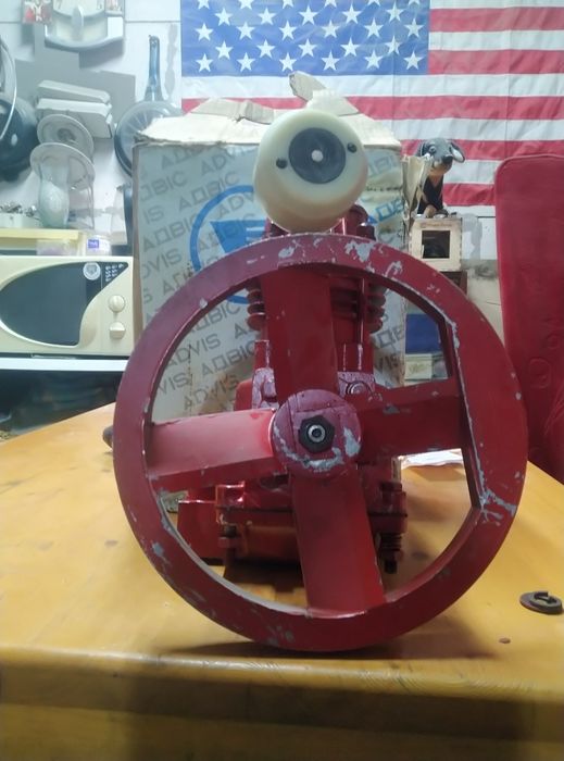 Продам компрессор