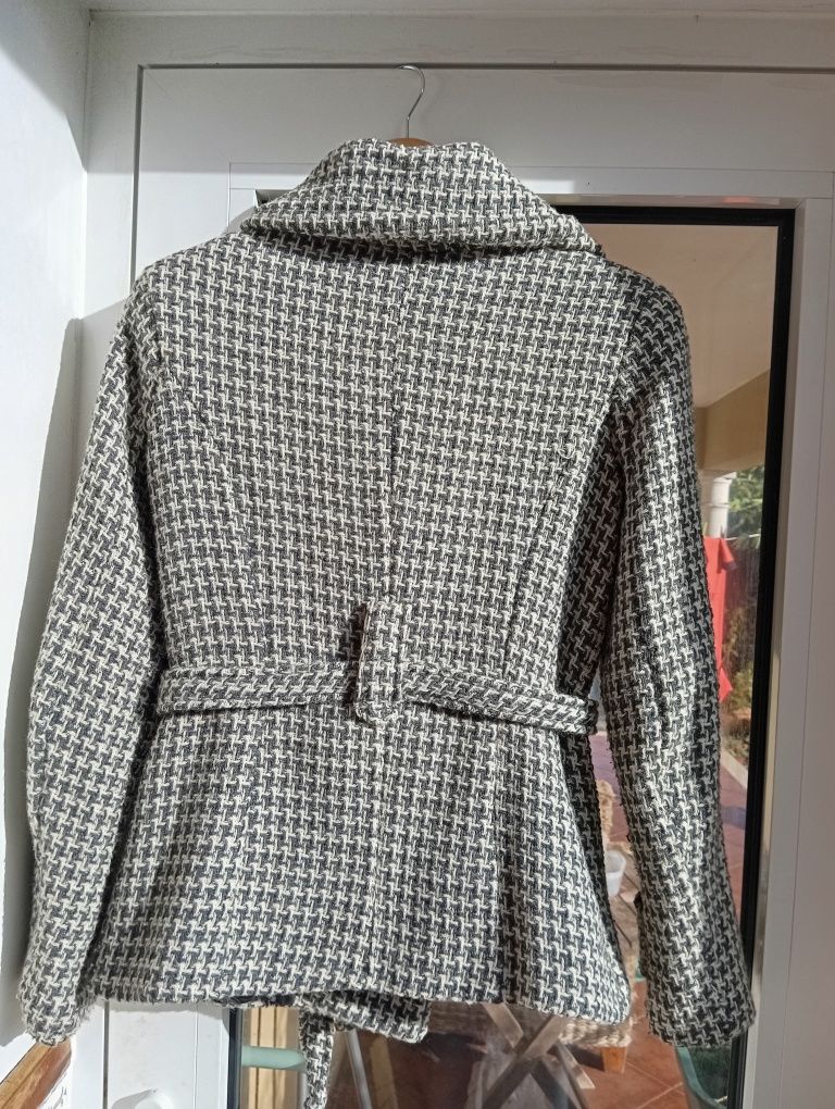 Casaco touwed cinza e preto