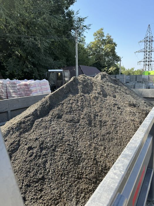 Вивіз сміття,доставка будматеріалів,вантажні перевезення. Пісок,щебнь.