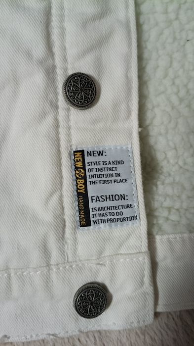 Sprzedam kurtkę jeans meską białą z futerkiem