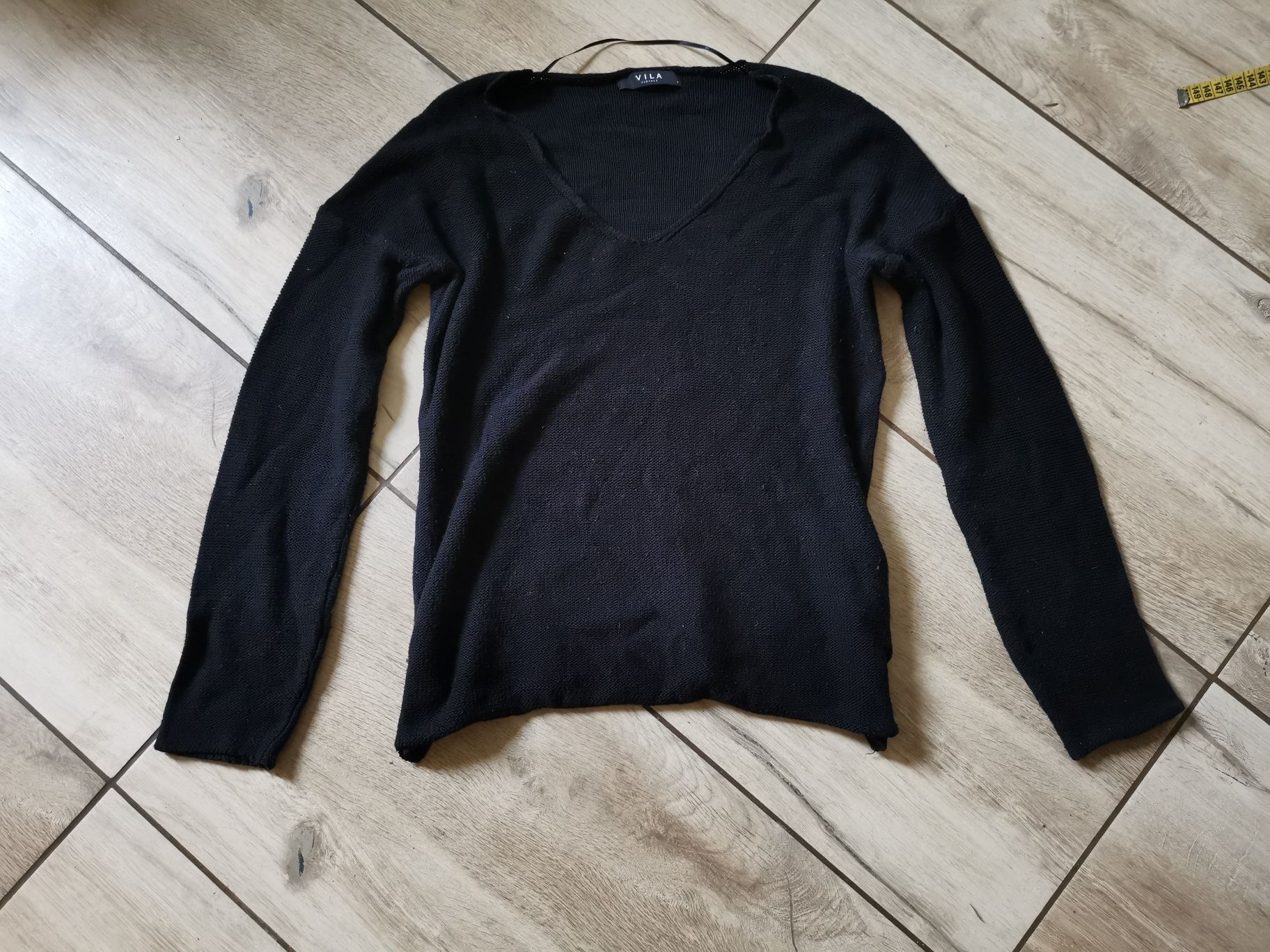 Luźny stylowy sweter Vila rozmiar 36 dekold V oversize
